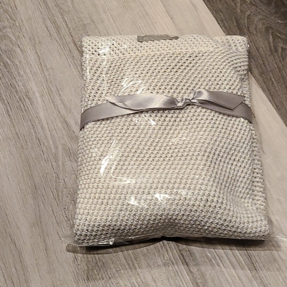 Sparkly Knit Top - Picture 3 of 3